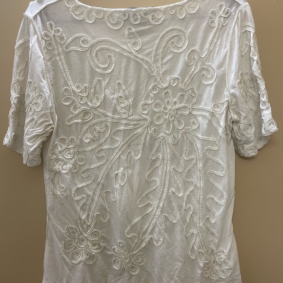 Lauren Michele EUC short sleeve white top - Picture 4 of 4